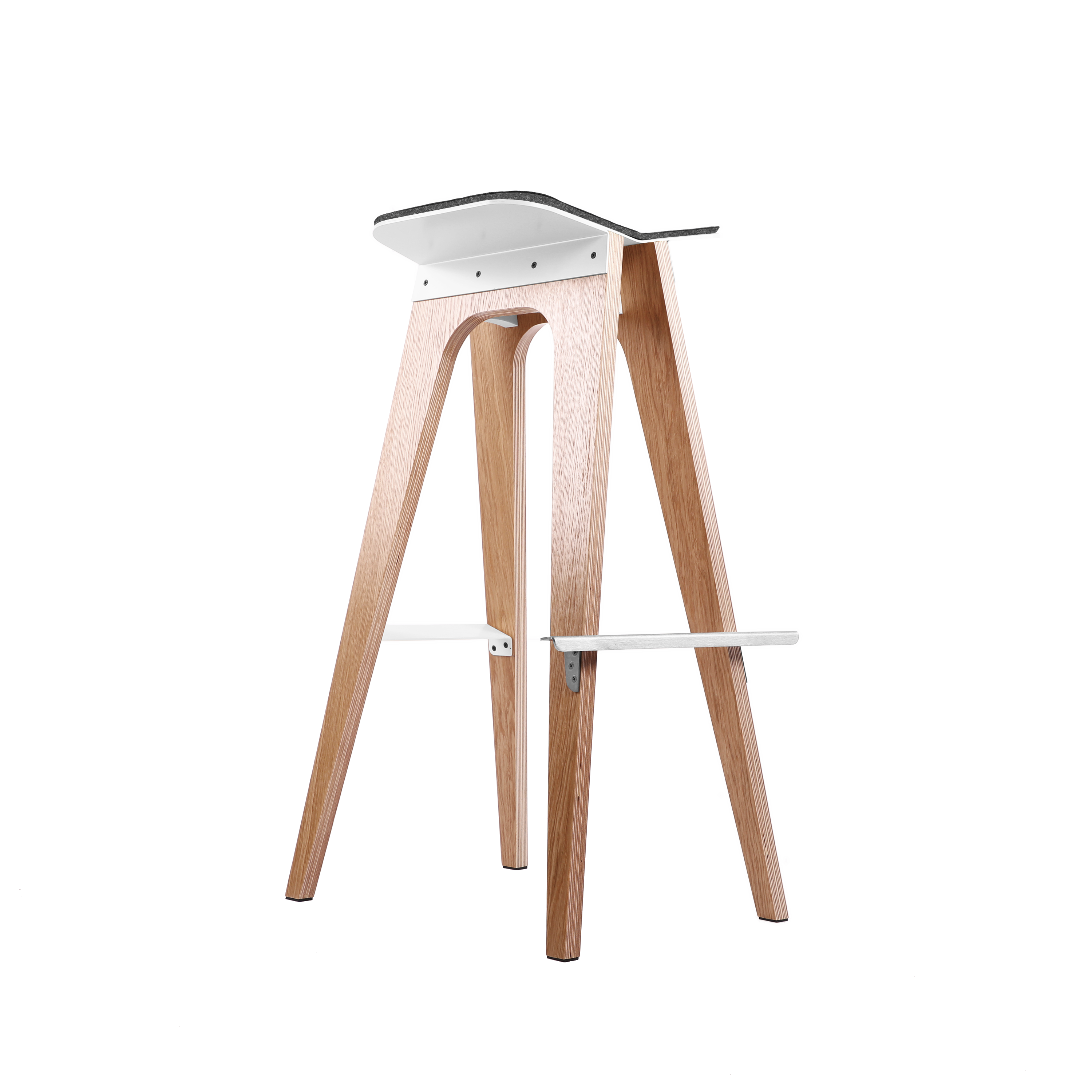 C5 bar stool